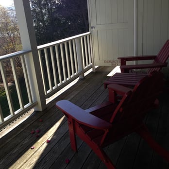 Blacksmith Inn On the Shore - Balcony - Hotels Near Me - Baileys Harbor, Wisconsin