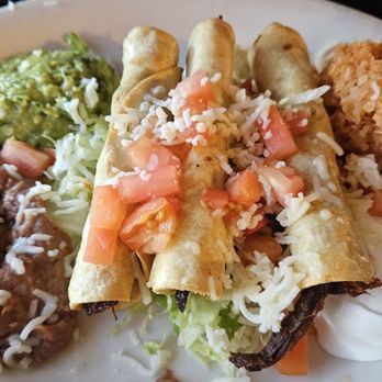 Don Luis Mexican Restaurant - Chicken Flautas - Mexican Near Me - Stockton, California Don Luis Mexican Restaurant - Chicken Flautas - Mexican Near Me - Stockton, California
