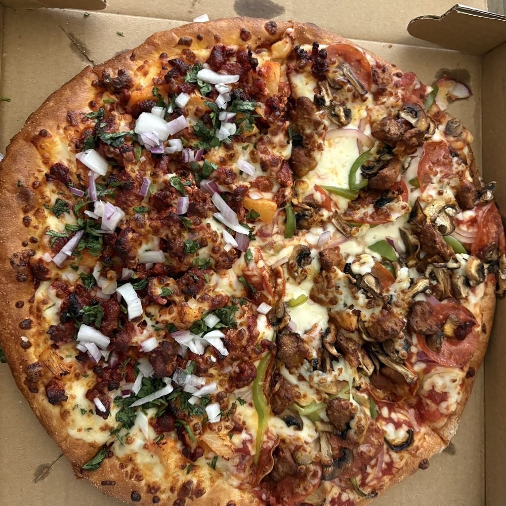 Super Pizza Veloz - Half Al Pastor Half Deluxe Pizza - Pizza Near Me - South El Monte, California Super Pizza Veloz - Half Al Pastor Half Deluxe Pizza - Pizza Near Me - South El Monte, California