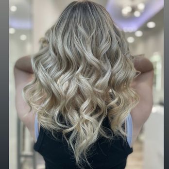Davida Salon - Hair Extensions Near Me - New York, New York