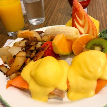 Cora's - Smoked salmon Benedict - Breakfast & Brunch Near Me - Victoria, British Columbia Cora's - Smoked salmon Benedict - Breakfast & Brunch Near Me - Victoria, British Columbia