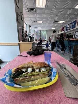 Loaf Lounge by null