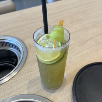 Mumu Hot Pot - Green grape 4 seasons tea. - Hot Pot Near Me - Emeryville, California