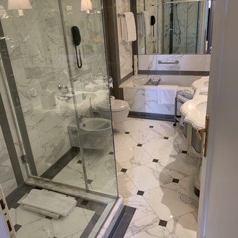 The St. Regis Florence - Bathroom - Hotels Near Me - Florence, FI The St. Regis Florence - Bathroom - Hotels Near Me - Florence, FI
