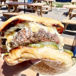 Boomin Barbecue - Smoked Juicy Lucy