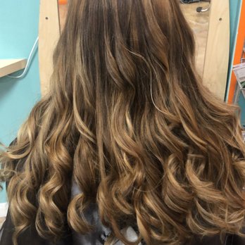 Marbella Salon - Hair by Dee - Men's Hair Salons Near Me - Houston, Texas