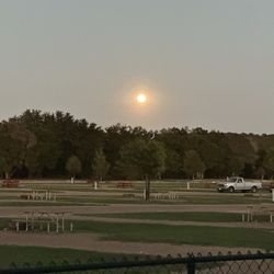 Dinosaur Valley RV Park - Dinosaur Valley RV park at Sunset... Beautiful