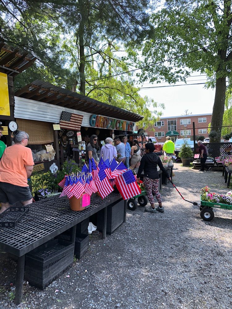 RIVER’S EDGE GREENHOUSE Updated September 2024 15 Reviews 12