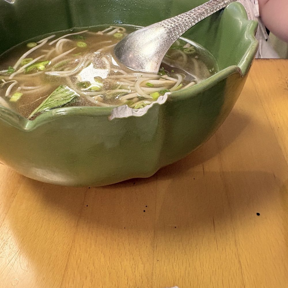 Viet Nom - chipped rim bowl - Vietnamese Near Me - San Diego, California Viet Nom - chipped rim bowl - Vietnamese Near Me - San Diego, California