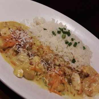 Maggie McFly's - Bang Bang shrimp & Chicken with rice, many shrimp, worth the price! - New American Near Me - Virginia Beach, Virginia