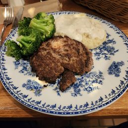 Hamburger "steak." Extra well done (ordered "medium") and extra chewy. Ugh.