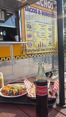 Tacos y Burritos Metro Basilica 2 Taco truck by null