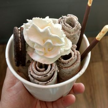 ZRolls Ice Cream - Amazing duo oreo - Desserts Near Me - Harrison, New Jersey ZRolls Ice Cream - Amazing duo oreo - Desserts Near Me - Harrison, New Jersey