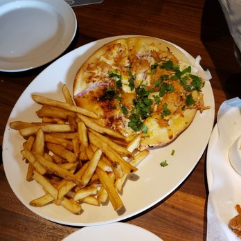 Yard House - Pizza for lunch - New American Near Me - Sacramento, California Yard House - Pizza for lunch - New American Near Me - Sacramento, California