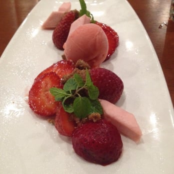 MW Restaurant - $9 Kula Strawberry "Cheesecake" - New American Near Me - Honolulu, Hawaii
