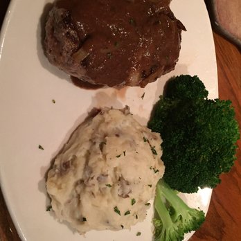 Outback Steakhouse - Chopped steak(missing mushrooms), great steamed broccoli, and mashed potatoes. - Steakhouses Near Me - San Angelo, Texas