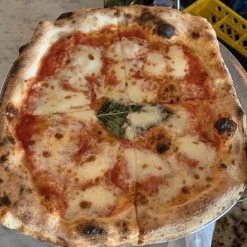 Aumm Aumm - Napoli Pizza - Wine Bars Near Me - North Bergen, New Jersey