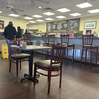 Lizard's Thicket Restaurants - Inside - Southern Near Me - Columbia, South Carolina
