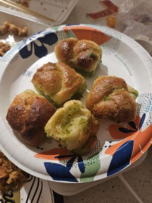 Gino’s Pizzeria by null