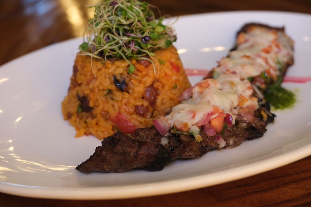Cinco Restaurant Image