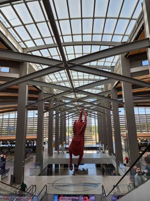 Sacramento International Airport by null