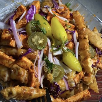 Curry on Wheelz - Food Trucks Near Me - Fresno, California