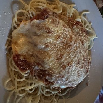 Vinny Vanucchi's - Chicken Parmigiano - Italian Near Me - Galena, Illinois