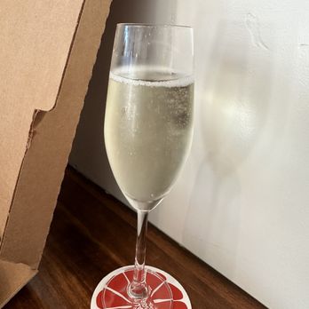 Wine Stone Inn - Complimentary beverage at check in - Hotels Near Me - Orcutt, California Wine Stone Inn - Complimentary beverage at check in - Hotels Near Me - Orcutt, California
