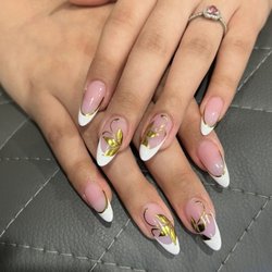Golden File Nail Spa