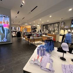 lululemon - Women's section