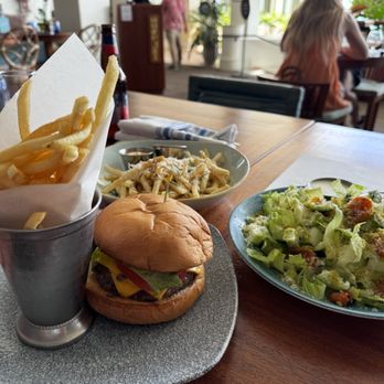 Hau Tree - HH kaimana burger - Seafood Near Me - Honolulu, Hawaii