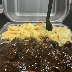 The Island 601 - Oxtail cabbage Mac n cheese
