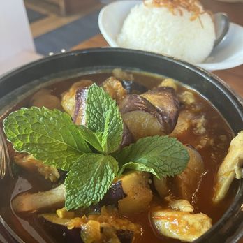 Burma Superstar - Eggplant Curry with Chicken - Burmese Near Me - Oakland, California