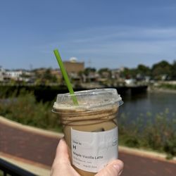 Maple Leaf Coffee House