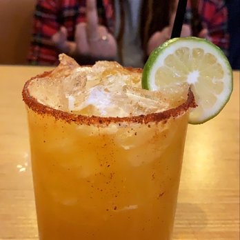 Buffalo Wild Wings - Passion Fruit Margarita - Chicken Wings Near Me - Chicago Ridge, Illinois