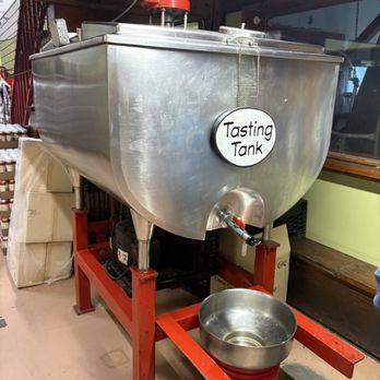 Cold Hollow Cider Mill - Donuts Near Me - Waterbury Center, Vermont Cold Hollow Cider Mill - Donuts Near Me - Waterbury Center, Vermont