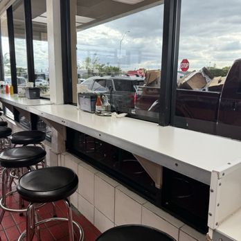 El Rey De Las Fritas - Counters by window - Cuban Near Me - Miami, Florida El Rey De Las Fritas - Counters by window - Cuban Near Me - Miami, Florida