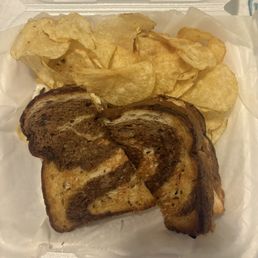 Mahi Reuben with chips Mahi Reuben with chips