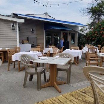 Anchor Down Dockside - Seafood Near Me - Seaford, New York