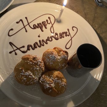 Il Venetian - Anniversary dessert - Italian Near Me - Cleveland, Ohio Il Venetian - Anniversary dessert - Italian Near Me - Cleveland, Ohio