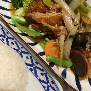 Niyom Thai Kitchen - Duck Ginger Sauce - Thai Near Me - Flushing, New York Niyom Thai Kitchen - Duck Ginger Sauce - Thai Near Me - Flushing, New York