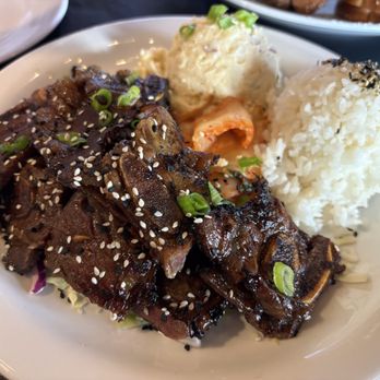 Noelani's Island Grill - Hawaiian Short Rib Lunch Plate with White Rice, Kimchi, and Mac-Potato Salad - Hawaiian Near Me - San Carlos, California Noelani's Island Grill - Hawaiian Short Rib Lunch Plate with White Rice, Kimchi, and Mac-Potato Salad - Hawaiian Near Me - San Carlos, California