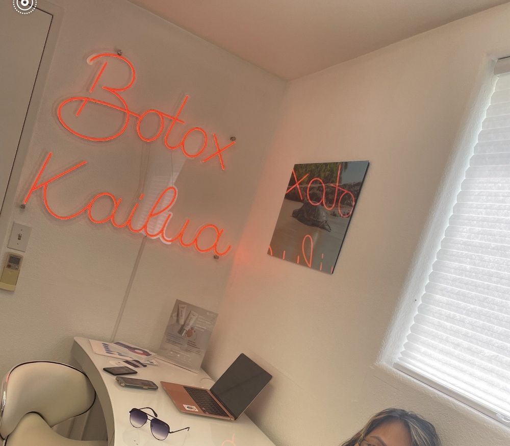 Botox Kailua Logo