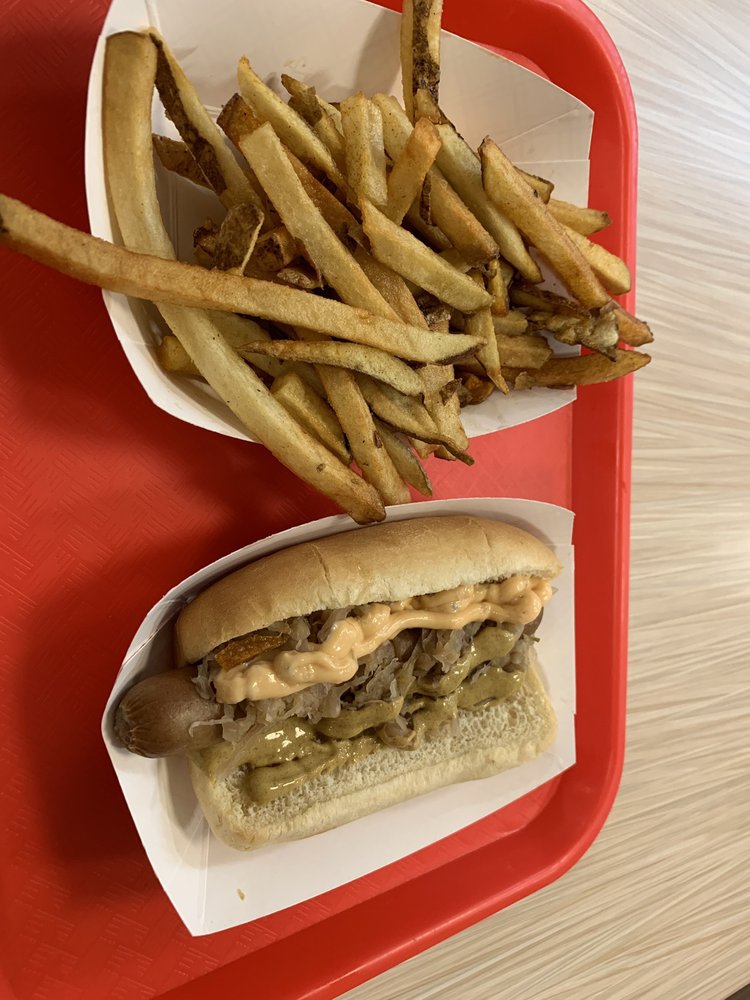 STEVE’S DELI DOG HOUSE Updated September 2024 2500 Milton Ave