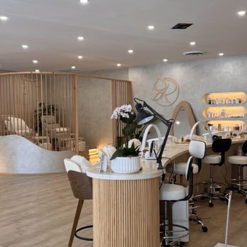 Le Reve Beauty Lounge - Nail Salons Near Me - Beverly Hills, California Le Reve Beauty Lounge - Nail Salons Near Me - Beverly Hills, California