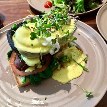 Sibling by Pushkin's - Vegetarian Benedict! | IG: @orangemonkey93 - New American Near Me - Sacramento, California Sibling by Pushkin's - Vegetarian Benedict! | IG: @orangemonkey93 - New American Near Me - Sacramento, California