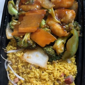 Tan May Chinese Restaurant - cz27a. szechuan shrimp combo dish - Chinese Near Me - Trenton, New Jersey Tan May Chinese Restaurant - cz27a. szechuan shrimp combo dish - Chinese Near Me - Trenton, New Jersey
