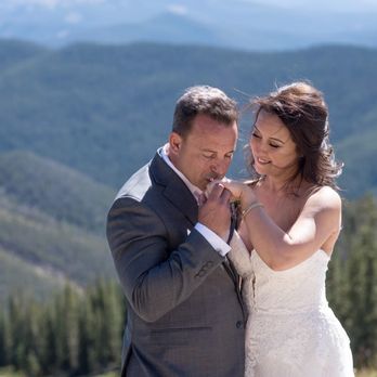 Distinctive Mountain Events - Wedding Planning Near Me - Breckenridge, Colorado Distinctive Mountain Events - Wedding Planning Near Me - Breckenridge, Colorado