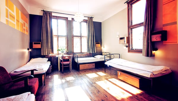 Sir Toby's Hostel by null