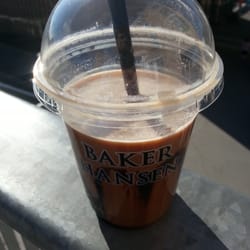 Baker Hansen Bekkestua - Noenlunde lunken ismocha. Tvilsomt.